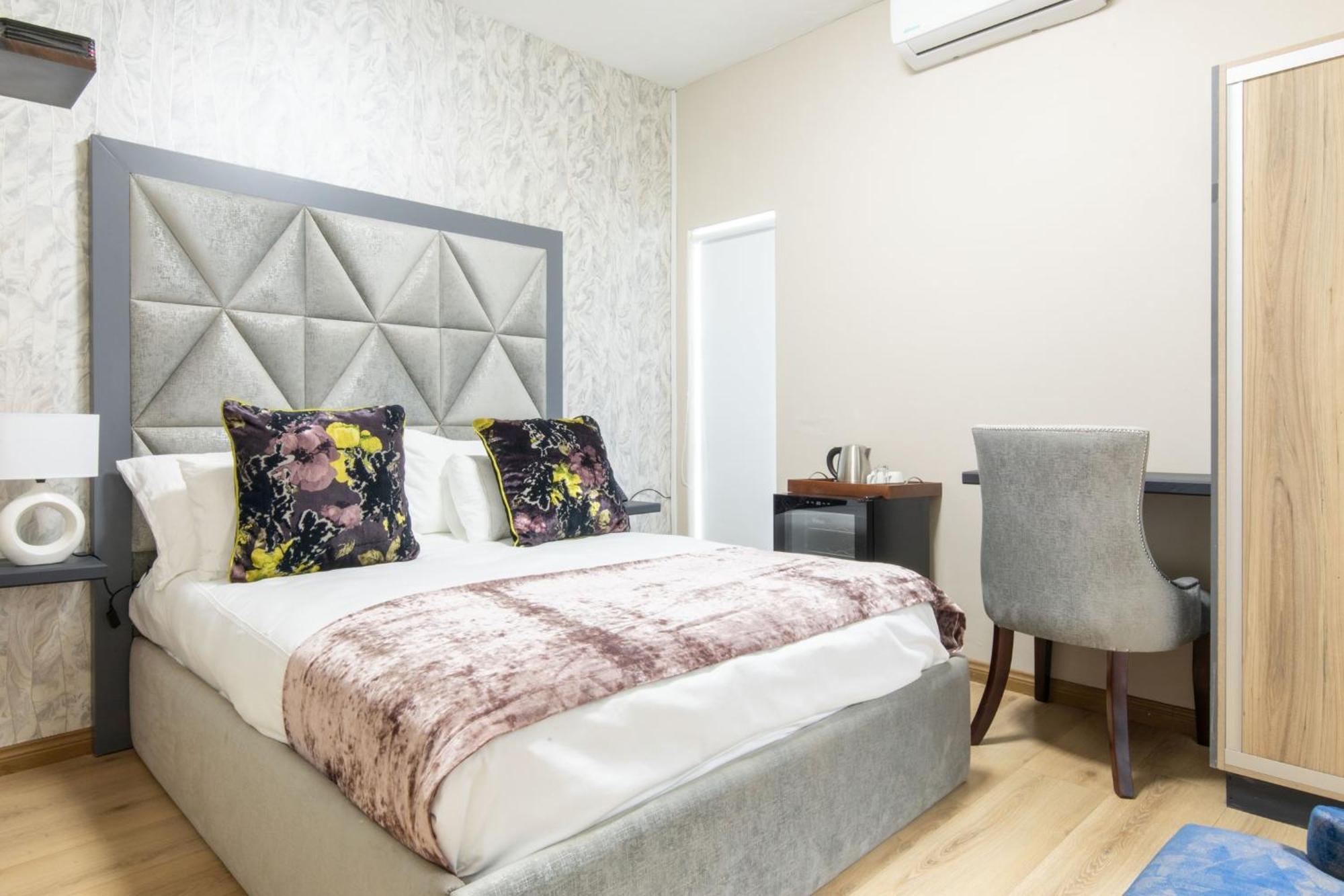 פורט אליזבת' Dolphin Bay Boutique Hotel And Spa מראה חיצוני תמונה