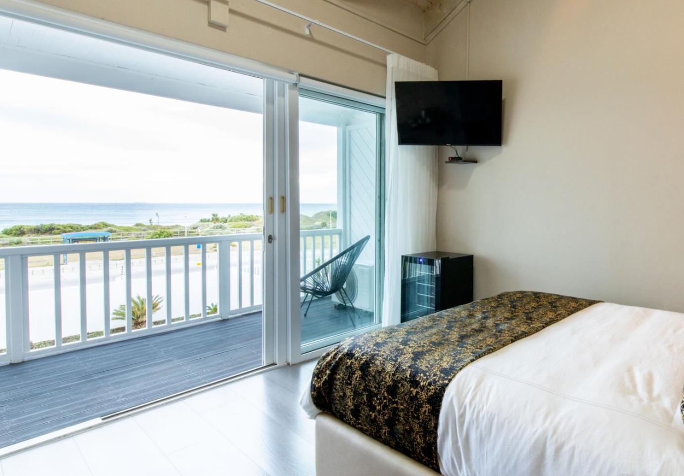 פורט אליזבת' Dolphin Bay Boutique Hotel And Spa מראה חיצוני תמונה