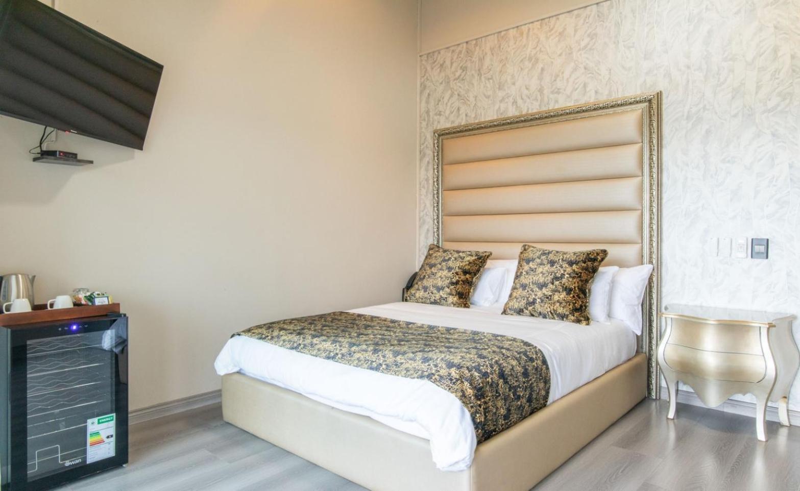פורט אליזבת' Dolphin Bay Boutique Hotel And Spa מראה חיצוני תמונה