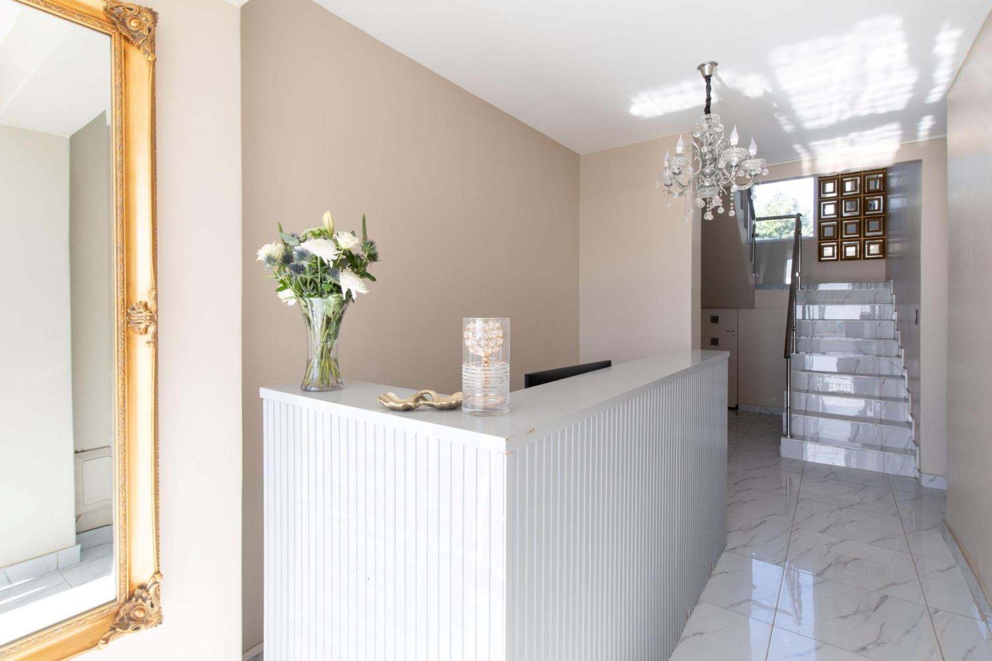 פורט אליזבת' Dolphin Bay Boutique Hotel And Spa מראה חיצוני תמונה