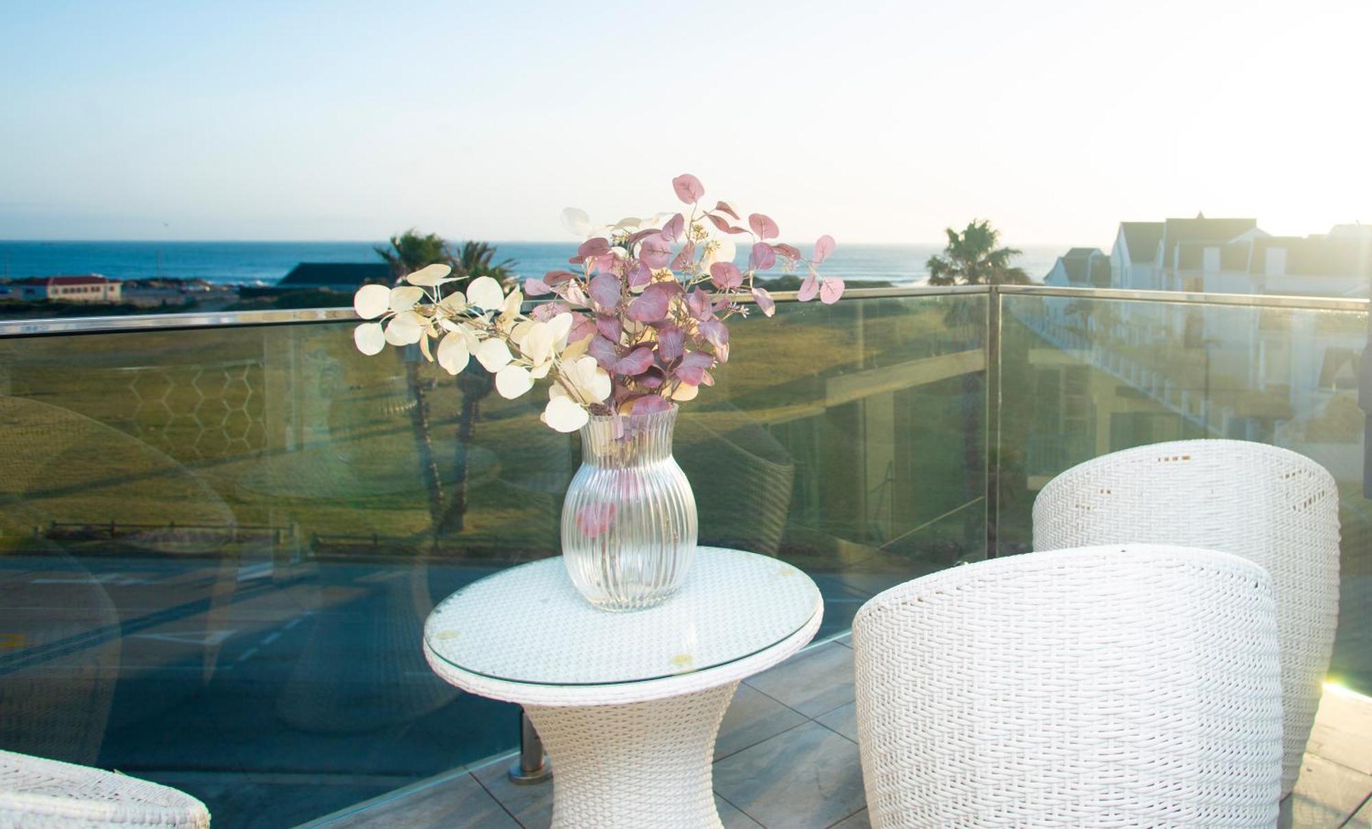 פורט אליזבת' Dolphin Bay Boutique Hotel And Spa מראה חיצוני תמונה