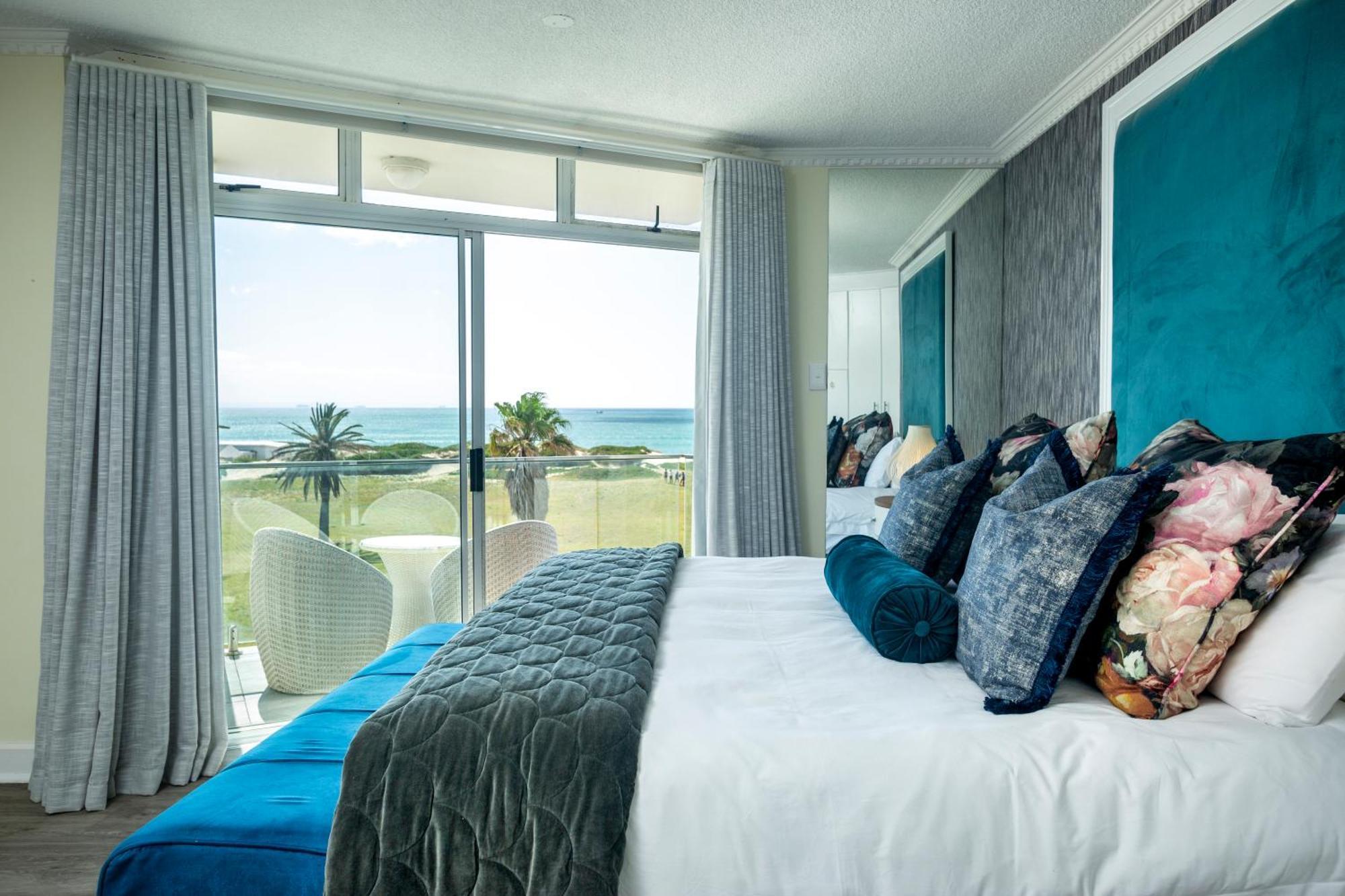 פורט אליזבת' Dolphin Bay Boutique Hotel And Spa מראה חיצוני תמונה