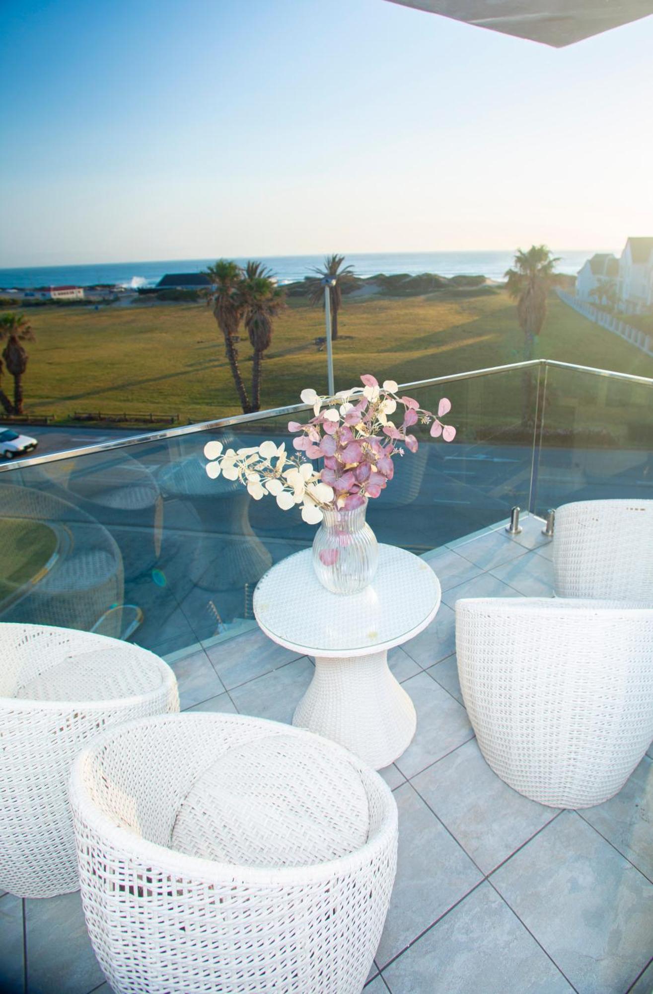פורט אליזבת' Dolphin Bay Boutique Hotel And Spa מראה חיצוני תמונה